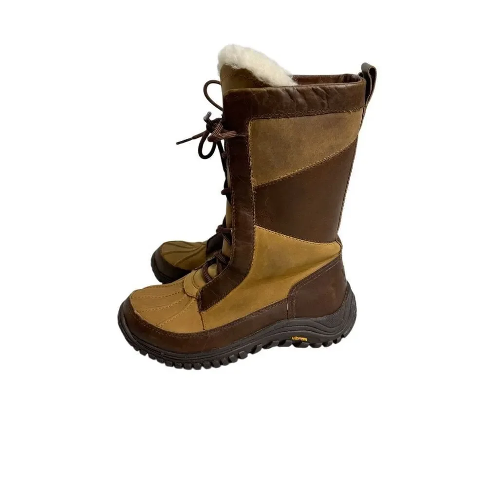 Ugg brown/ tan fur lined mixon leather boots size 5.5